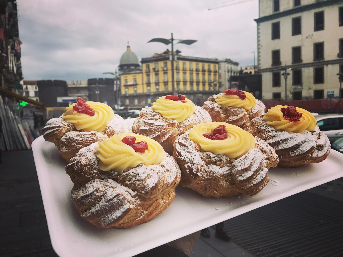 Pasticceria facile da raggiungere a Napoli: Carraturo a Porta Capuana